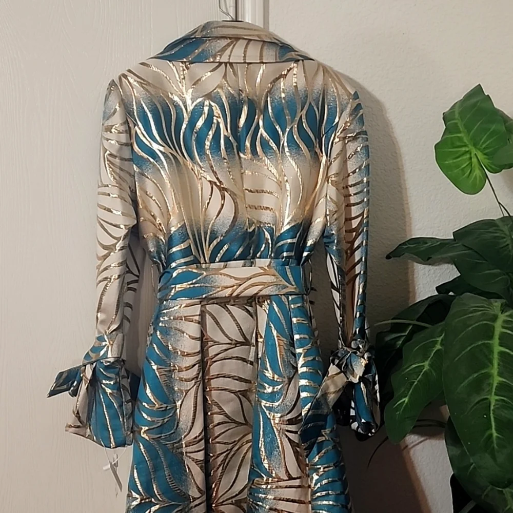 Elegant Blue and Gold Midi COAT - Picture 6 of 9
